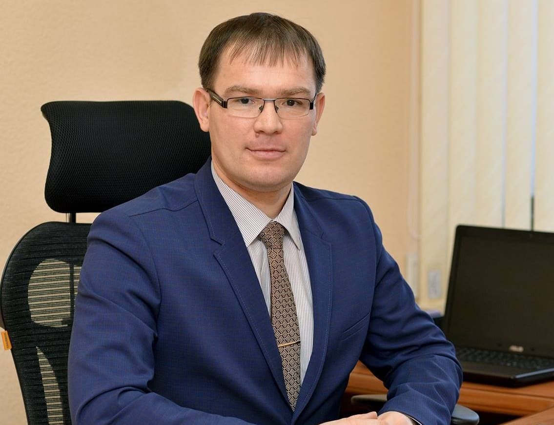 Рамзиль Кучарбаев - задержан министр строительства и архитектуры. Его подозревают в хищениях 95 млн рублей