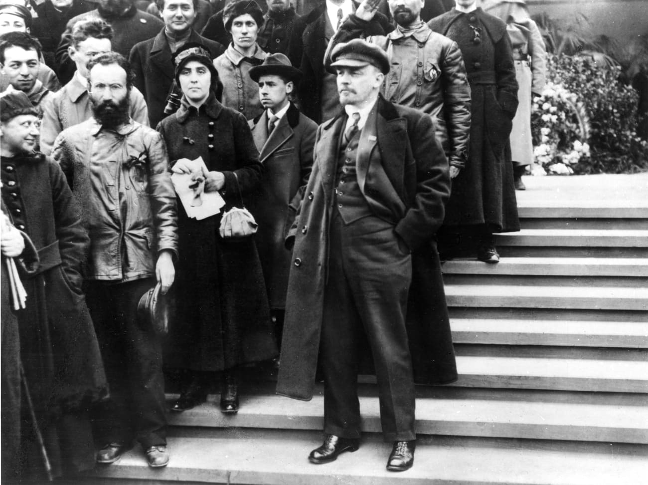 Владимир Ленин на первомайской демонстрации