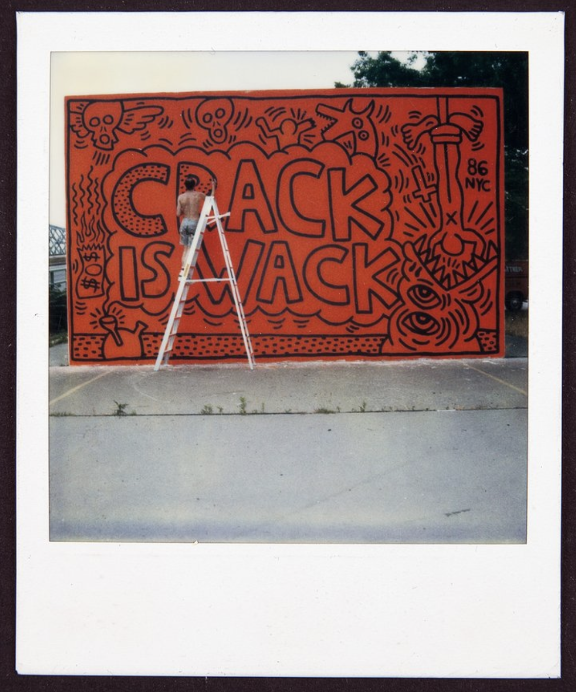 Кит Харинг, «Crack Is Wack», 1986 г. 