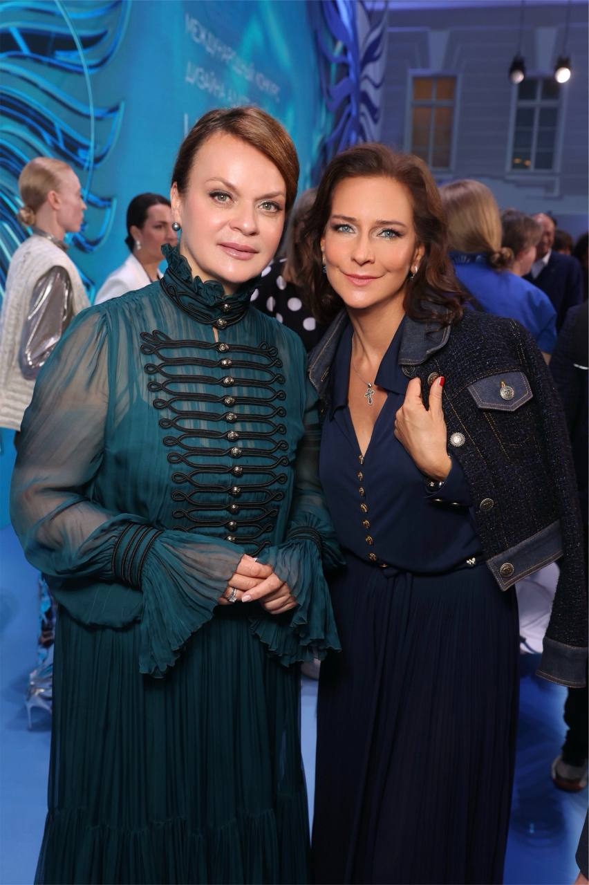Елена Север