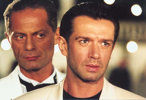 «Олигарх» (2002)