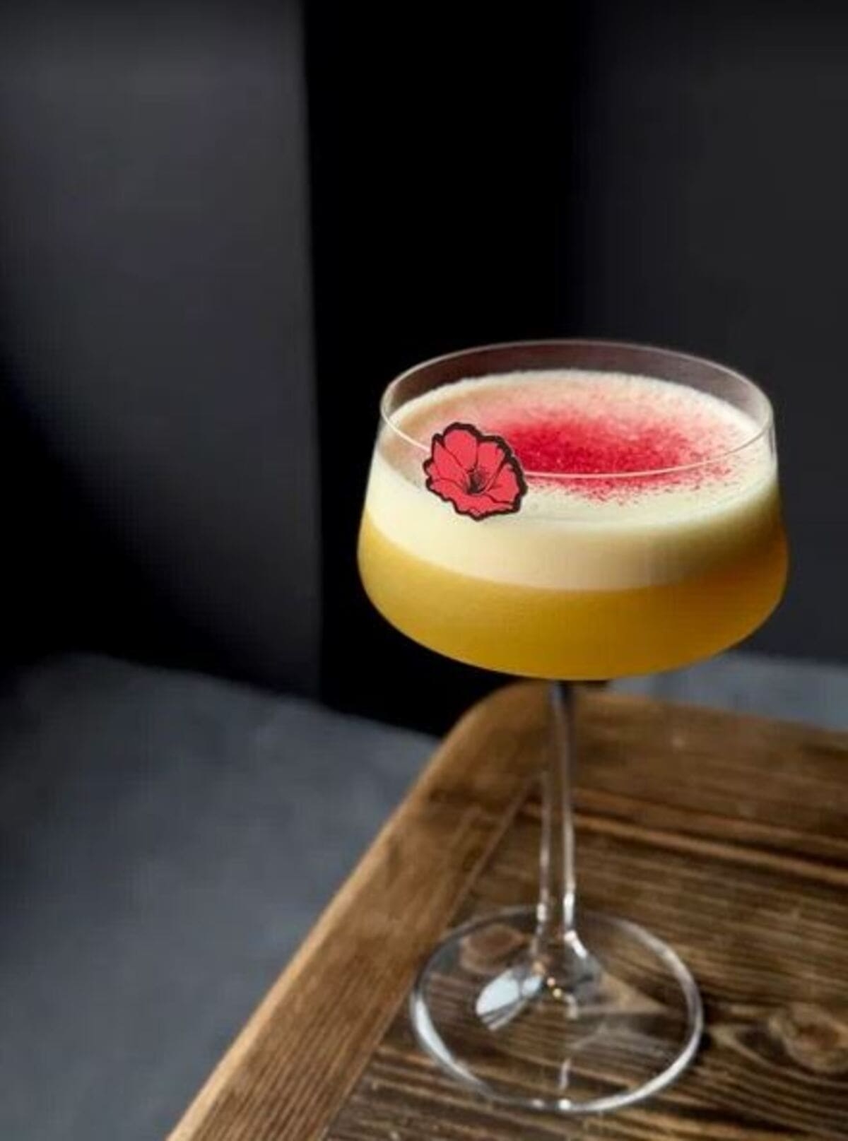 Бар «Игристый» и студия имиджа Le Prima запустили коллаборацию