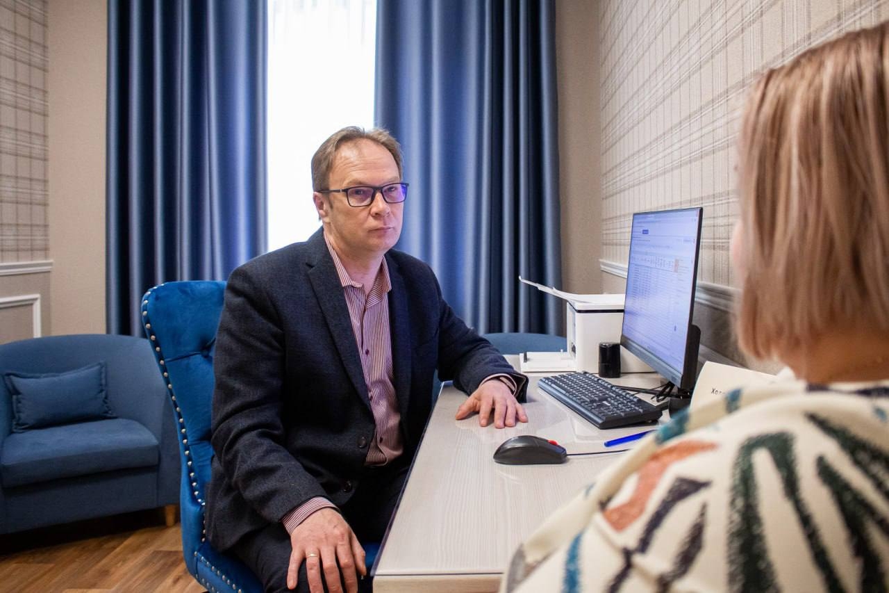 Эдуард Холодов, врач-психиатр, главный врач клиники ментального здоровья «Аксона»