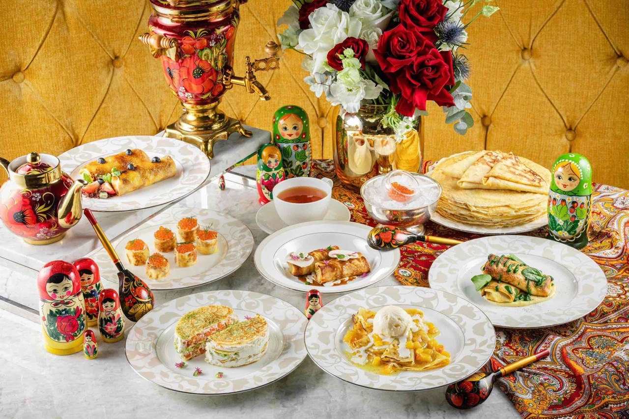 Икорное шоу и царские блины в Чайной Гостиной и баре Xander