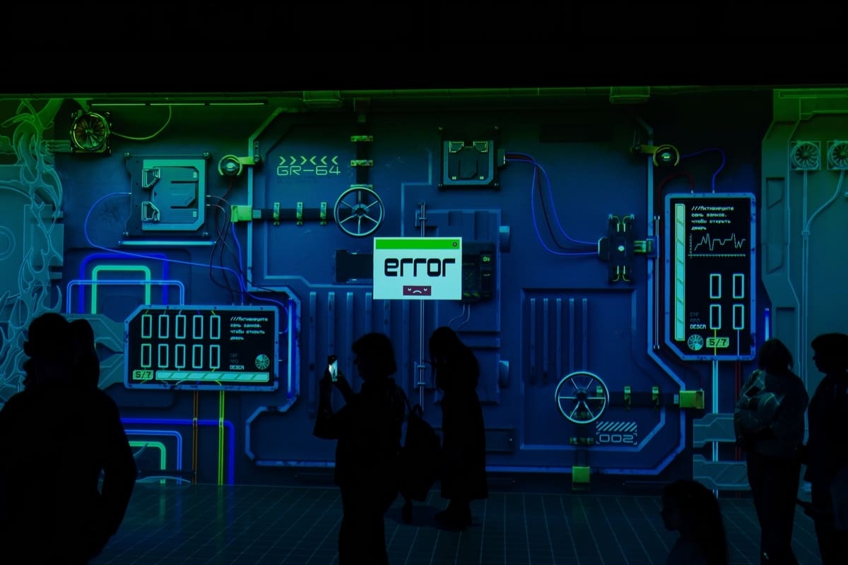 Мультимедийное шоу Игровая Вселенная 3000