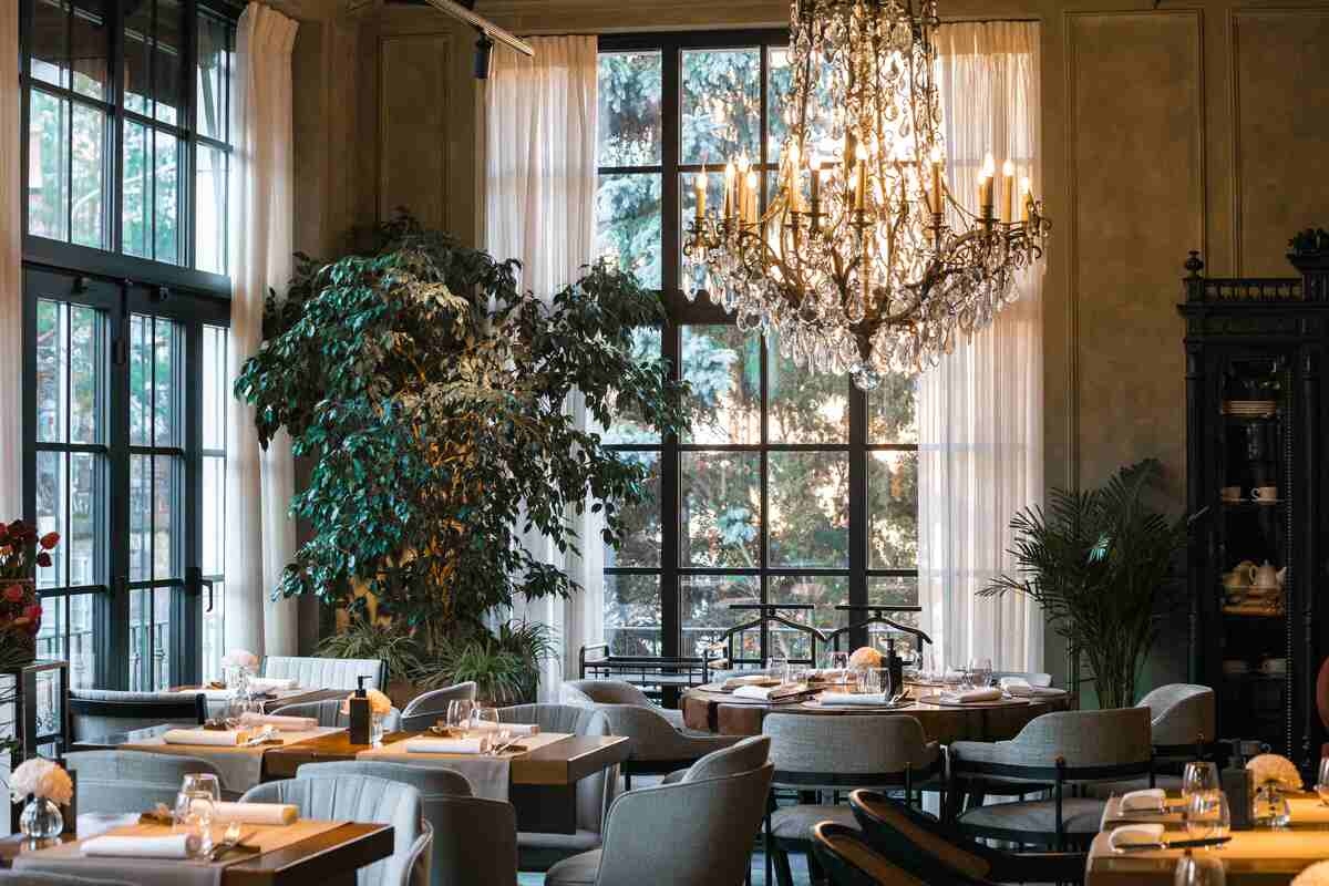 Линда и Катя Гусева в ресторане MODUS