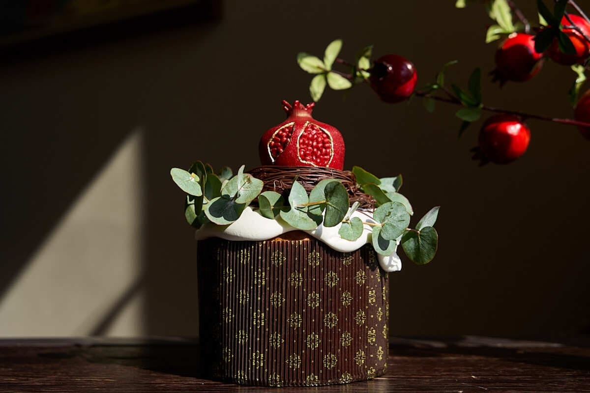 Гранатовый кулич в Levantine