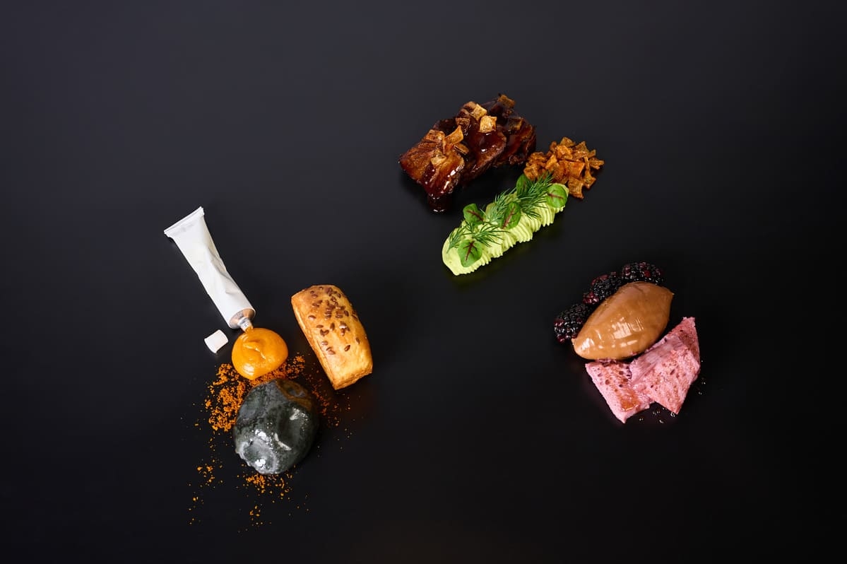 Космический ужин в «Изумрудном лесу»