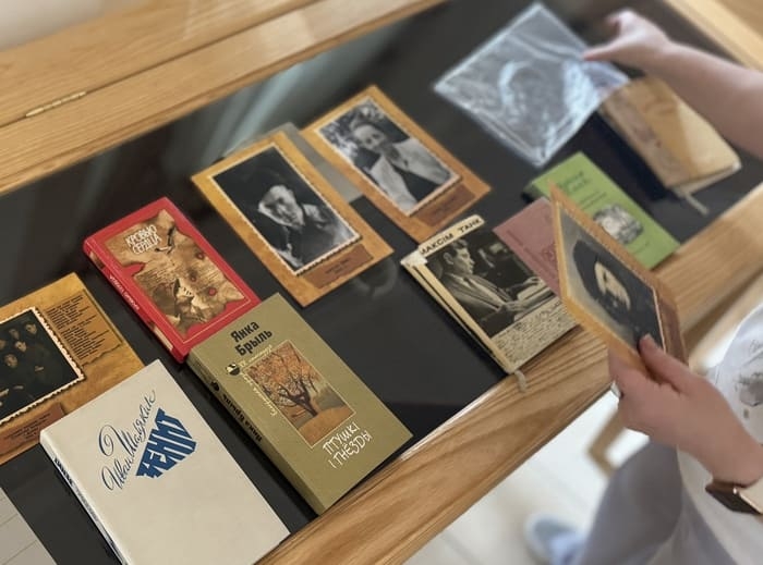 Выставка «Кровью сердца»