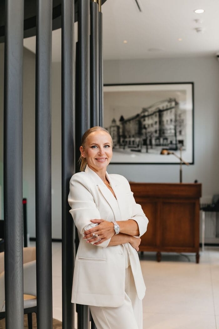 Елена Ломанова
