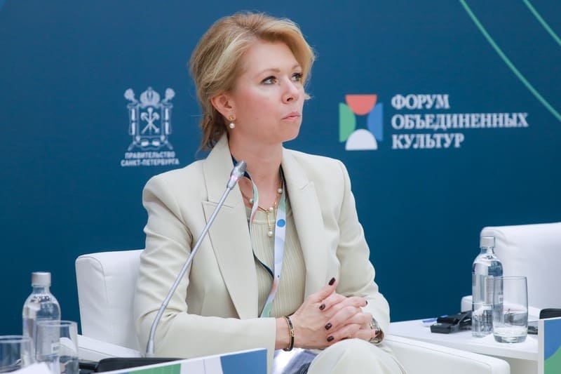 Елена Давыдова_фото Сергей Коньков (3).jpg