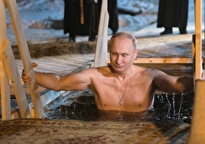 Песков: Путин решил не окунаться в прорубь на Крещение в связи с эпидситуацией
