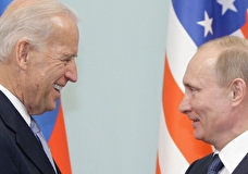 Песков: Москва не получала предложений о разговоре Путина с Байденом