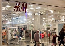 Стало известно, когда H&M закроет свои магазины в России