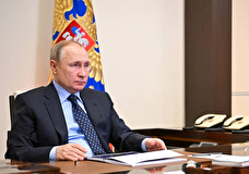 Путин поручил в январе провести индексацию зарплат бюджетников