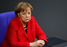 Бывший вице-канцлер Австрии назвал слова Меркель о Минских соглашениях пугающими