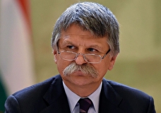 Спикер парламента Венгрии назвал ошибкой план Запада сделать из Украины военную базу