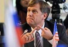 РИА Новости: экс-посол Макфол призвал правительство США устроить России «большой взрыв»