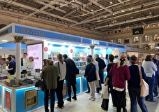 Выставка Non/fiction° 27 открыта: стенд БОМБОРЫ работает