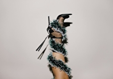 Новый год 2026 — встречаем красиво: идеи образов от российских брендов для неё и для него