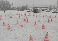 В Уфе раскрыли происхождение «красных снеговиков»: необычную акцию связали с продвижением томатов