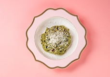 Круассаны с подарками от L’Occitane, капучино с зефирным лотосом и окрошка на веранде: гастроновости недели