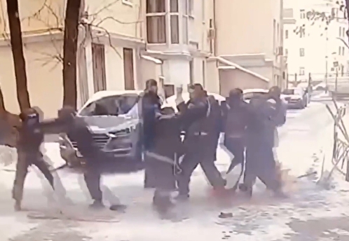 Московская прокуратура опубликовала видео массовой драки дворников