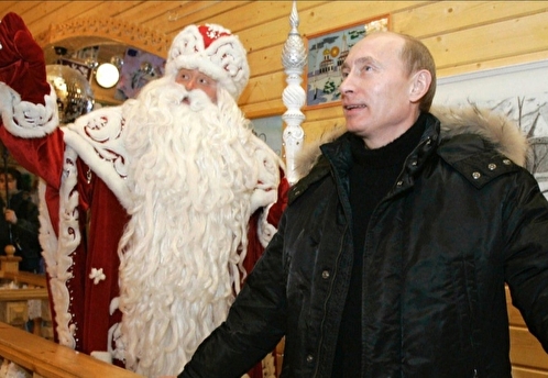 Путин заявил о готовности стать адвокатом Деда Мороза, на которого россиянин подал в суд