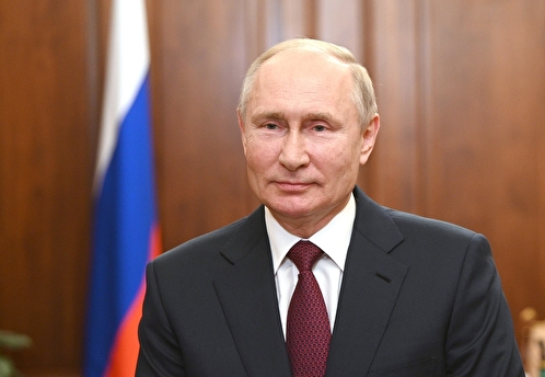 Песков: Путин как главнокомандующий принимает меры для безопасности России
