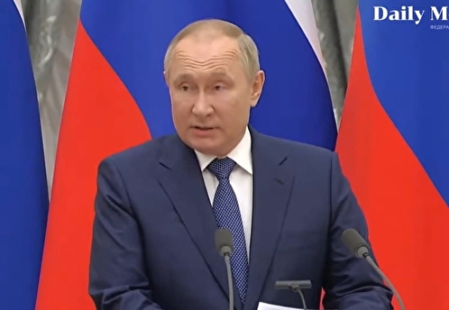 Путин заявил, что обещал Порошенко политубежище, если у него возникнут сложности