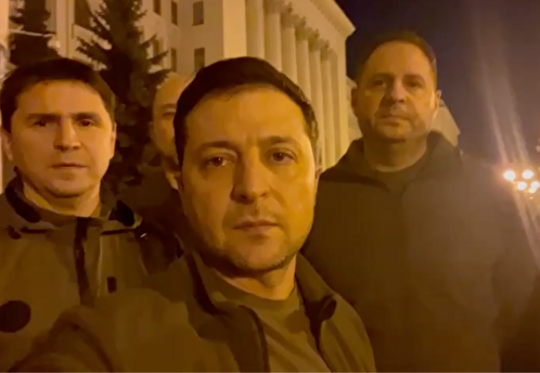 Зеленский опубликовал видео из Киева: Мы тут. Мы в Киеве. Защищаем Украину
