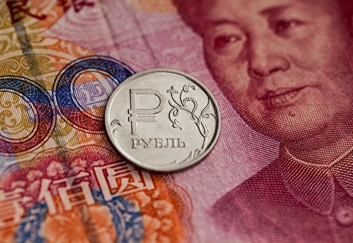 Россия начала использовать юань против «финансового оружия» США