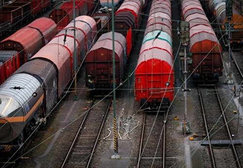 Тысяча российских вагонов застряла в Европе из-за санкций