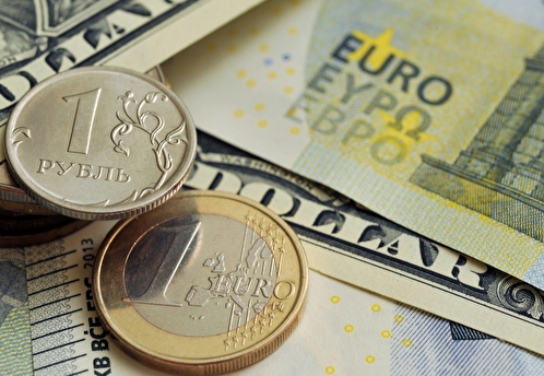 Курс евро в ходе торгов превысил 62 рубля