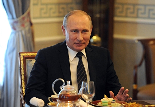 Путин рассказал историю про поваров Кремля и гребешки