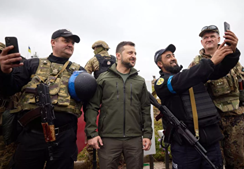 Зеленский опубликовал фото с украинским военным с эмблемой дивизии СС