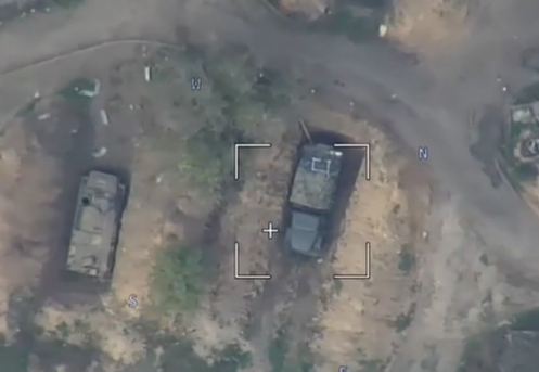 Минобороны показало кадры уничтожения дронами-камикадзе техники ВСУ