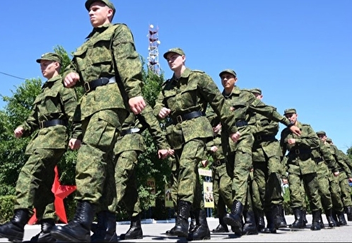 Комитет Совфеда может провести консультации о двухлетнем сроке службы в армии