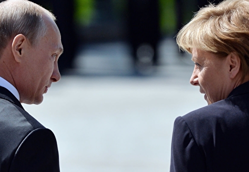 Меркель не дали наладить диалог Европы с Путиным до ухода с поста канцлера