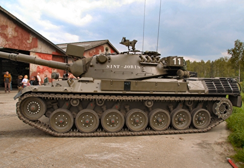 Spiegel: большинство немцев поддерживают поставки танков Leopard Украине