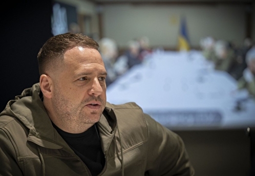 Ермак заявил, что вопрос поставок Киеву дальнобойного вооружения и истребителей решен