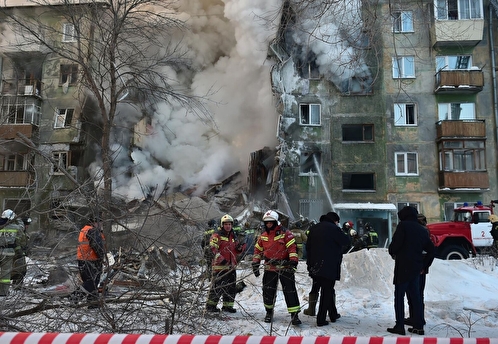 Губернатор Новосибирской области объявил траур после взрыва газа в пятиэтажке