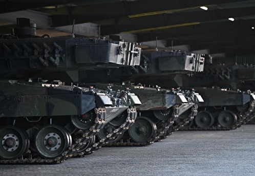 Глава Минобороны ФРГ заявил, что Киев пока получит лишь половину батальона Leopard 2