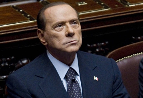 La Repubblica: Берлускони оскорбили слова Зеленского о том, что «его дом никогда не бомбили»