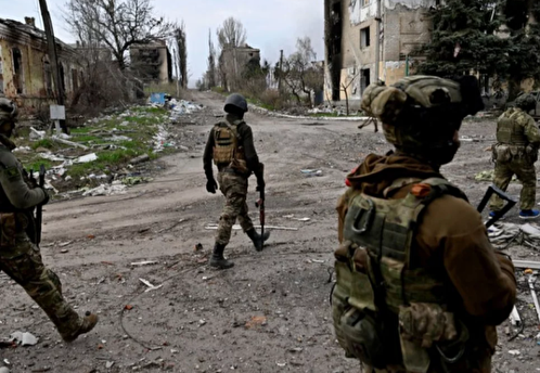 Отряды ЧВК «Вагнер» штурмуют западные кварталы Артемовска при поддержке ВДВ с флангов