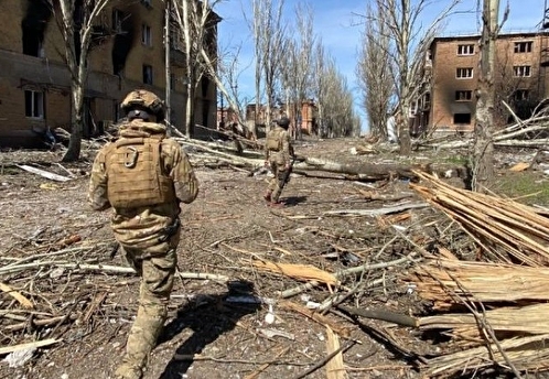 Минобороны: штурмовые отряды овладели двумя кварталами в западной части Артемовска