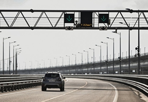 Хуснуллин: движение по второму ж/д пути Крымского моста открыто с опережением графика
