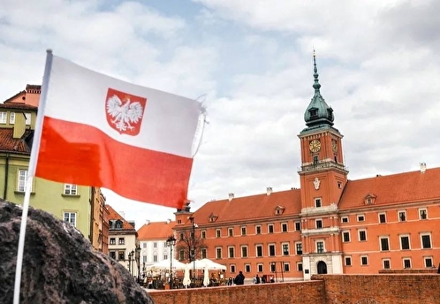 Польские власти изъяли 1,2 млн долларов со счетов посольства и торгпредства РФ