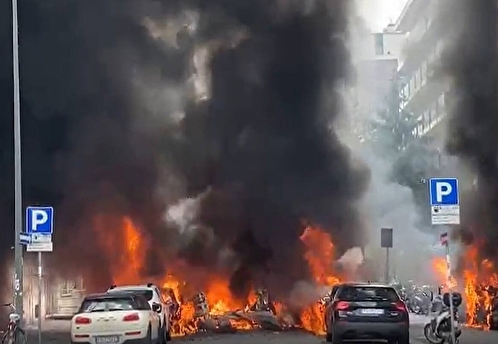 В центре Милана после взрыва начался пожар