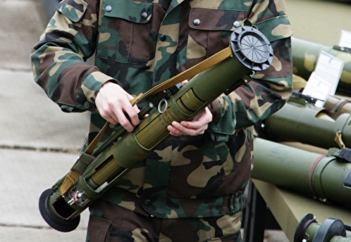 Российским военным передали новый пехотный огнемет для городских боев «Бородач»